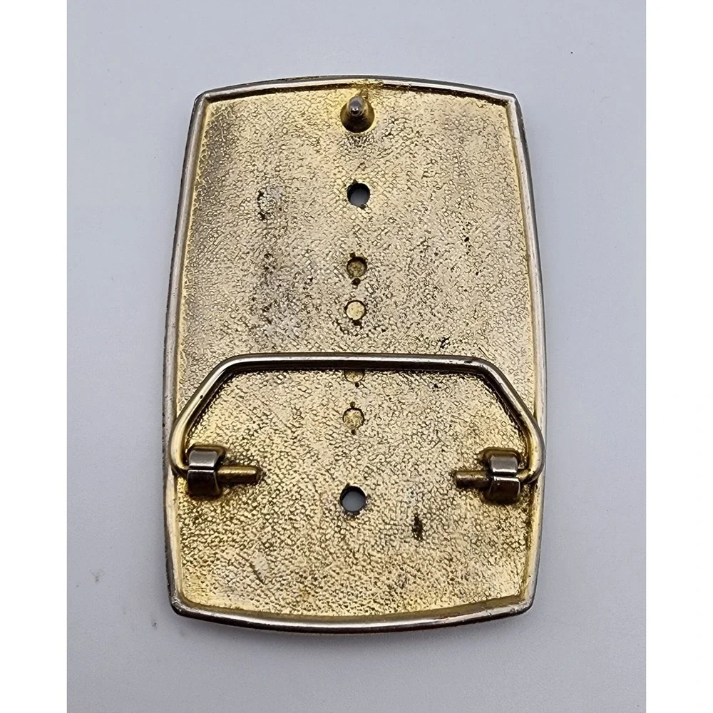 Vtg Belt Buckle Floral Leaf Pattern‎ White and Gold
